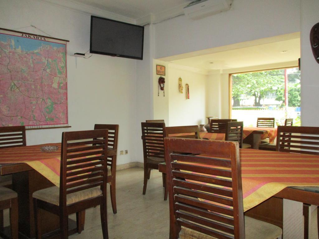 Hotel Maxim Kwitang Cakarta Dış mekan fotoğraf
