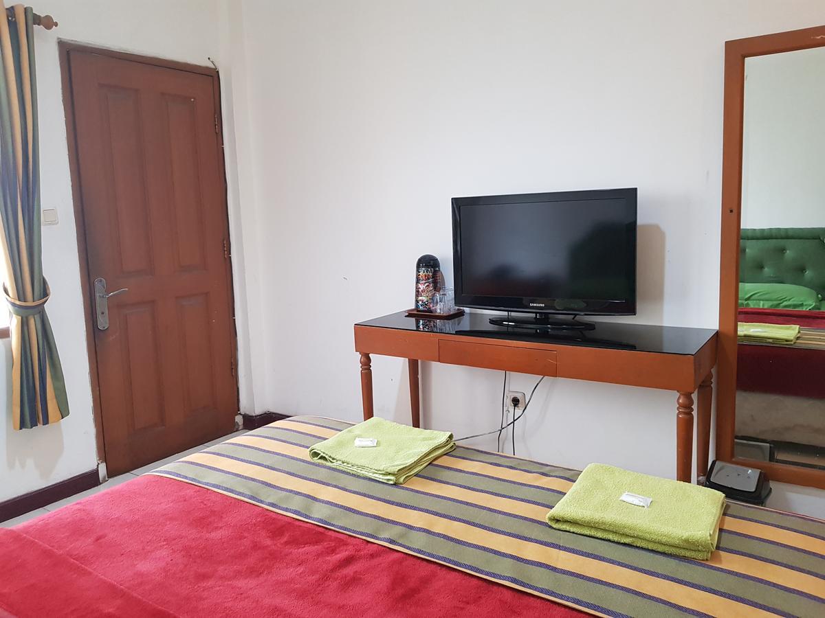 Hotel Maxim Kwitang Cakarta Dış mekan fotoğraf