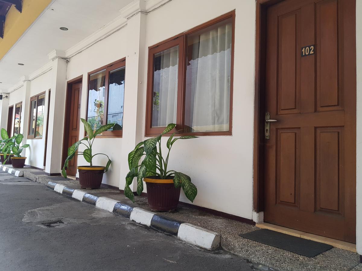 Hotel Maxim Kwitang Cakarta Dış mekan fotoğraf